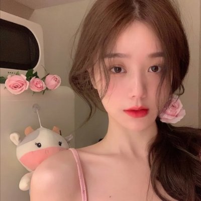 跳舞的红色公交